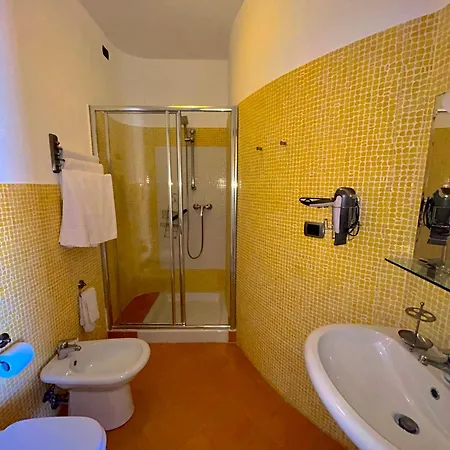 Rodriguez Couette-café 4*